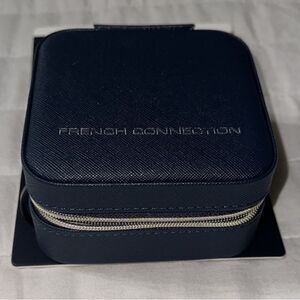 FC Hard Case Navy Marin Textured Vegan Leather Zip Around Travel Jewelry Box